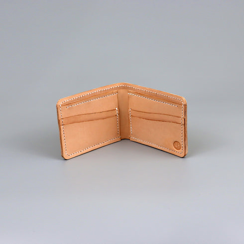 Traditional bifold wallet - Black