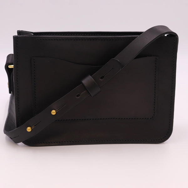 Chino Bag in Black leather – classic premium leather handbag for women