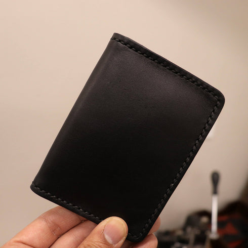 Expandable Vertical Wallet in Black leather – sleek vertical leather wallet for men