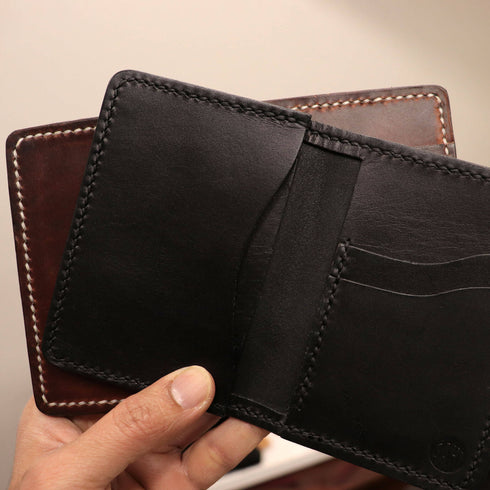 Expandable Vertical Wallet - Buck Brown