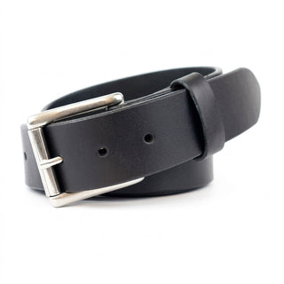 Black full grain English Bridle leather belt front view — Wickett Craig, vegetable tanned — Sahi New York