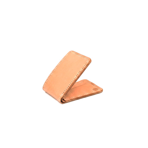 Traditional bifold wallet - Natural Tooling