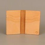 Midlength vetical wallet_Natural Tooling 005