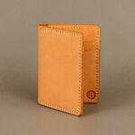 Minimalist vetical wallet_Natural Tooling 001