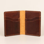Minimalist vetical wallet_Natural and Show Harness Chestnut 005