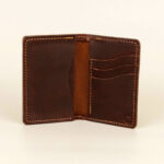 S1_Midlength vetical wallet_Show Harness Chestnut 006